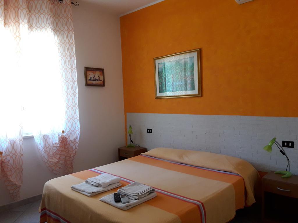 Solerosa Bed & Breakfast Fondi Exterior photo